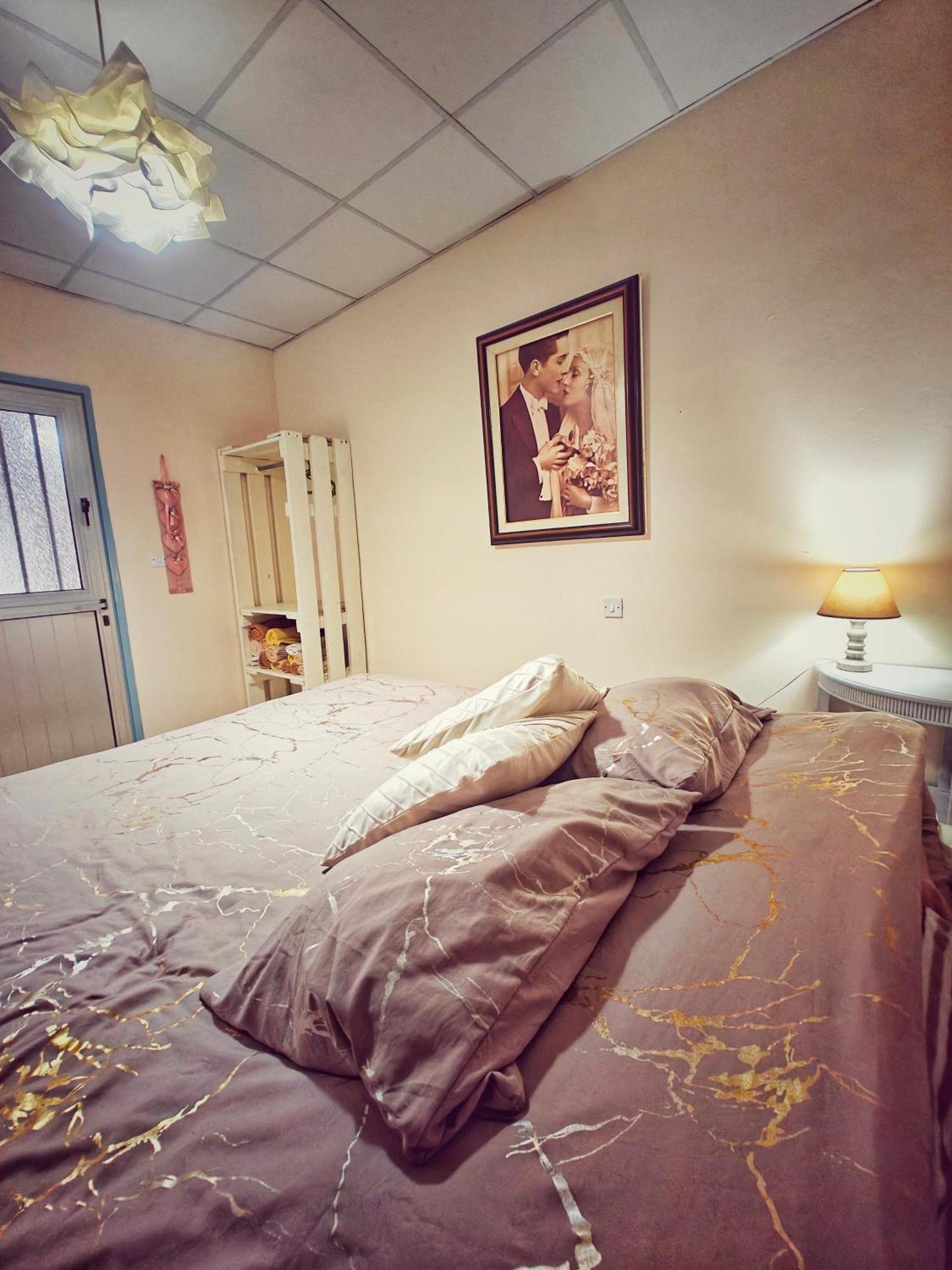 Mamas Summer House Larnaca Bagian luar foto