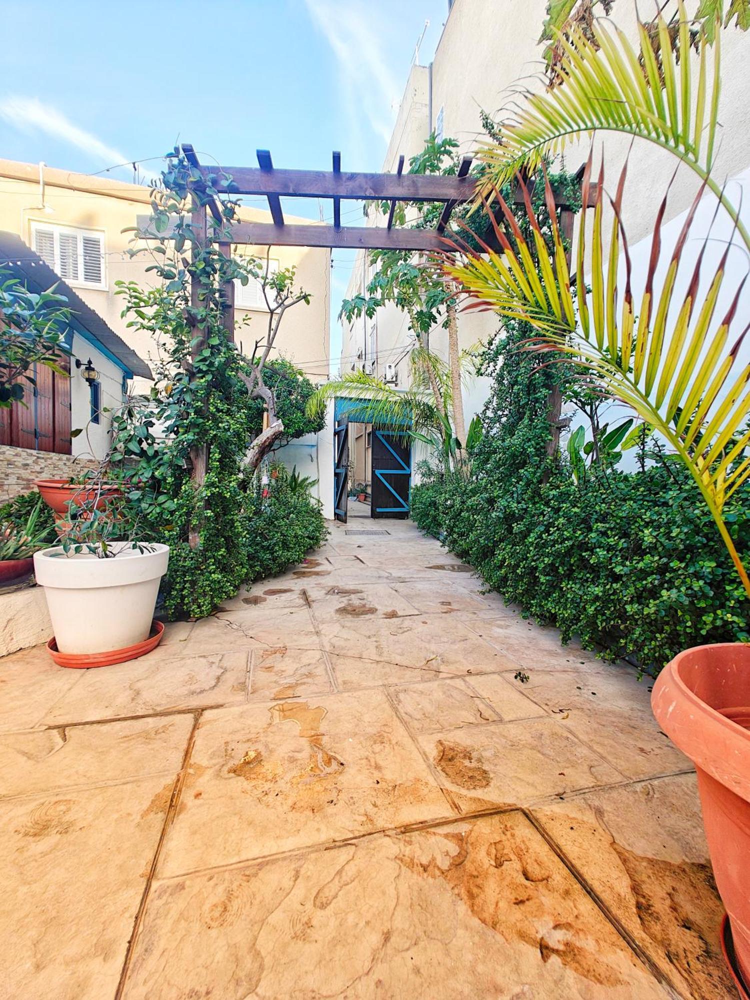 Mamas Summer House Larnaca Bagian luar foto